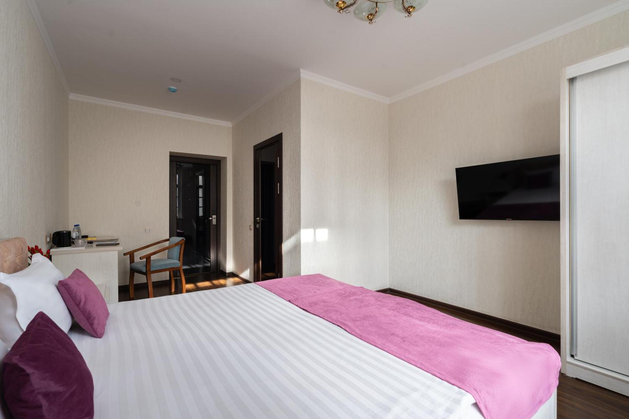 Shoxjahon Hotel - 600 Mbps Internet 塔什干 客房 照片